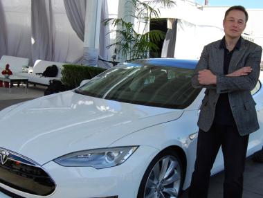 Мъск: Произвеждаме Model S и Model X само по сантиментални причини