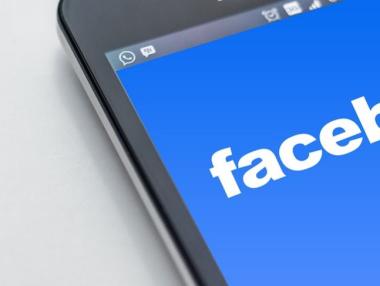 Facebook има ново лого