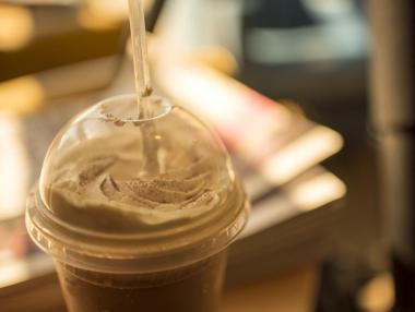 Ирландия ще въведе „данък лате“ до 2021 г.