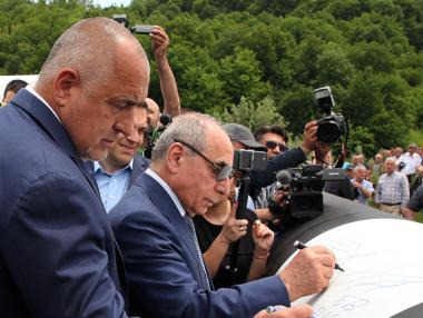 Борисов: Най-късно по това време догодина ще транзитираме втечнен газ