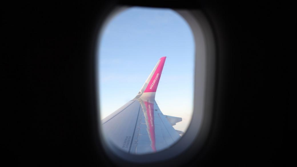 Wizz Air повиши прогнозите си на фона на проблеми за конкурентите ѝ