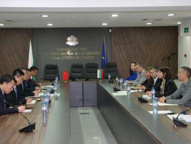 МРРБ предложи на китайски компании да изградят тунела под Шипка