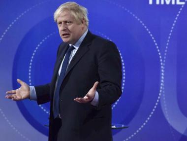 Джонсън подготвя „ранен коледен подарък“