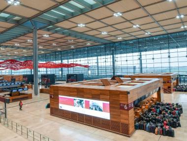 „Прокълнатото“ летище на Берлин е пред завършване