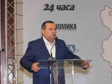 Хората не усещат ръста на минималната пенсия, но той изкривява цялата система