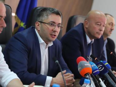 Нанков: До 3 месеца ще приключат ремонтите в Перник