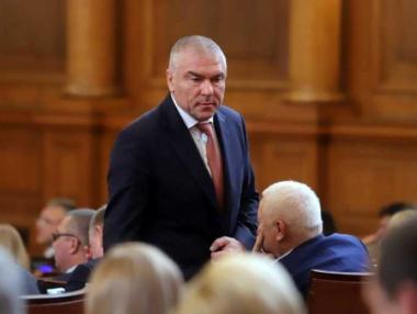 „Воля“ може да осигури ключовите гласове за БСП във вота на недоверие