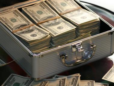 Големите фондовете се чудят къде да влагат парите си