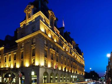 Саудитски инвеститори преговарят за лондонския хотел Ritz