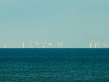 Най-голямата в света вятърна централа на вода е почти готова