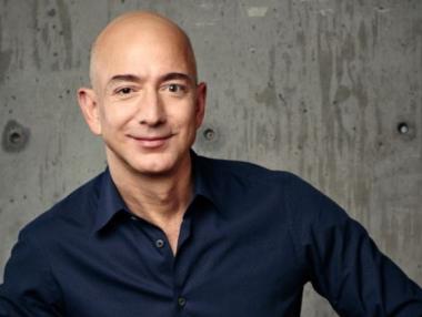 Безос продаде акции на Amazon $3.5 млрд.