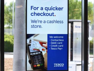 Tesco отвори магазин без касиери в центъра на Лондон