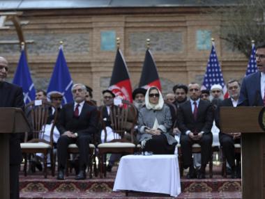 САЩ и талибаните подписаха историческо споразумение