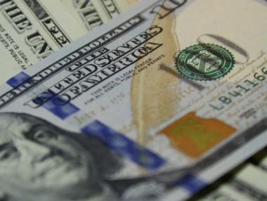 Понижение в курса на долара заради реакцията на САЩ срещу коронавируса