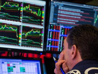 Dow Jones падна под 21 000 пункта