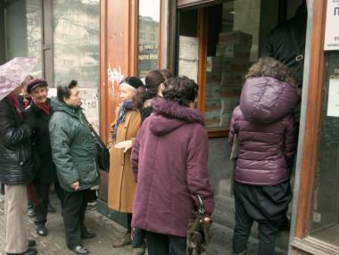 В „Български пощи“ до обяд ще се обслужват само пенсионери