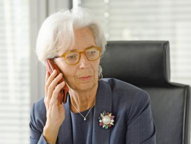 ЕЦБ отказва да купува европейски дълг на първичния пазар