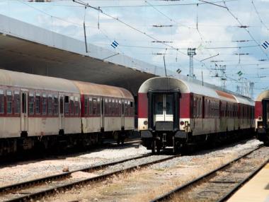 Жалба в КЗК бави доставката на билетоиздаващи машини за БДЖ