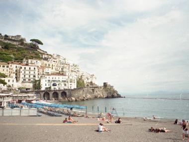 Италия отваря плажовете си, но с точни правила за безопасност