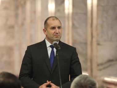 Президентът дава някои текстове от Закона за здравето на Конституционния съд