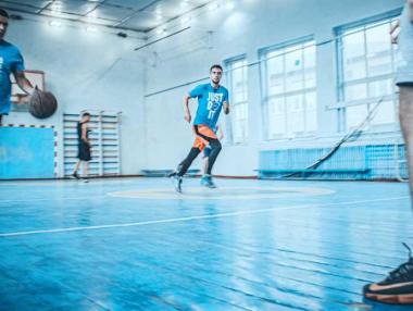 Ананиев разреши и спортните занимания на закрито