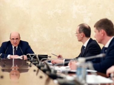 Премиерът на Русия призова руснаците да не пътуват в чужбина това лято