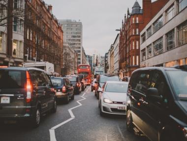 Доверието към правителствата на богатите държави пада