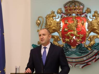 Президентът поиска оставката на началника на НСО