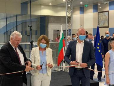 С година закъснение Фандъкова откри третия лъч на метрото