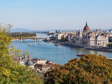 Унгария затваря границите си за чужденци от 1 септември
