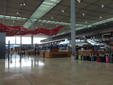 „Прокълнатото“ летище на Берлин се подготвя за откриването си (видео)