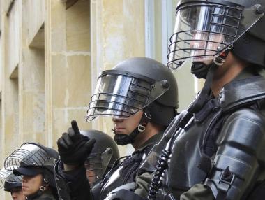 Започва разследване срещу френски министри и здравни служители