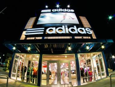 Китай явно няма да спаси продажбите на Adidas
