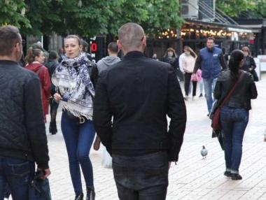 Лек спад на безработицата през октомври