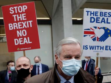 Франция заплашва сделката за Brexit с вето