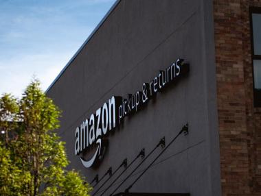 Amazon изгражда два логистични центъра в Италия