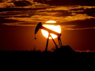 ОПЕК+ изстреля цената на петрола високо