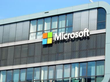 Огромното киберфинансиране за Microsoft ядоса някои политици