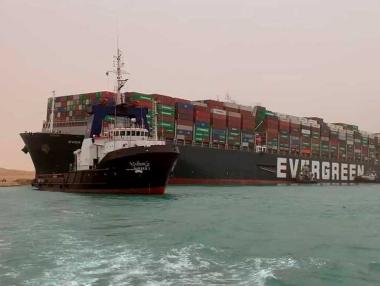 Суецкият канал: 150 години по течението на парите и властта