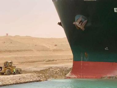 Световната икономика сега зависи от няколко багера