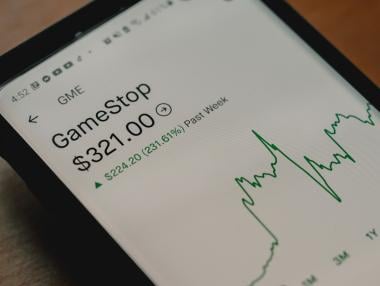GameStop планира да пусне акции за 1 млрд. долара