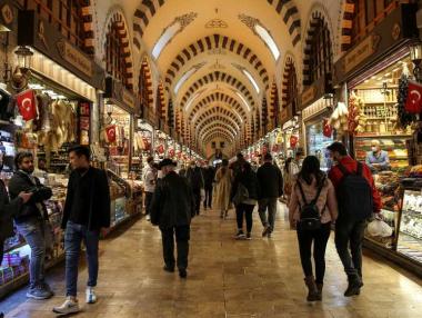 Турция забрани плащането с биткойн и лирата полетя надолу