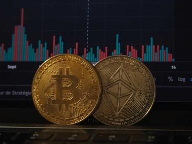 100 души контролират dogecoin манията за $50 млрд.