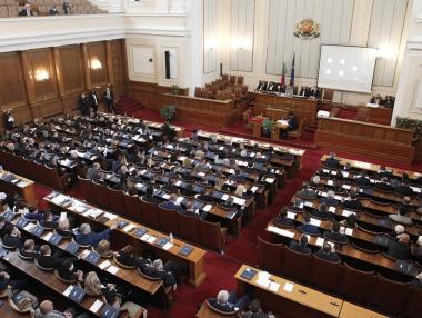 Блицконтрол и на живо във Facebook – как ще работи парламентът