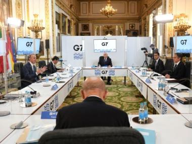 Г-7 обмисля послание към Китай: Западът още не е приключил