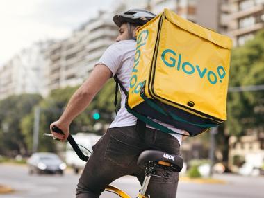 Glovo придобива бизнеса на foodpanda в България и Румъния