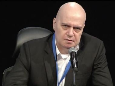 Трифонов: Промяната идва от събудилото се гражданско общество, не от санкциите