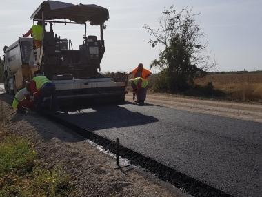 Ремонтът между Гулянци и Долна Митрополия напредва