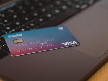 Visa купува платформата за отворено банкиране Tink