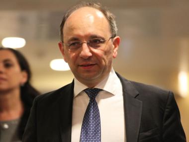 Трифонов оттегли кандидатурата на Николай Василев за премиер